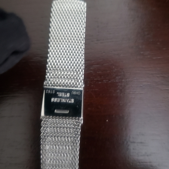 Watch - Picture 2 of 5